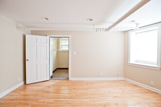 2532 N Prospect Ave-Unit -2532 in Milwaukee, WI - Building Photo - Building Photo