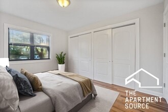 696 Elm Pl in Highland Park, IL - Foto de edificio - Building Photo