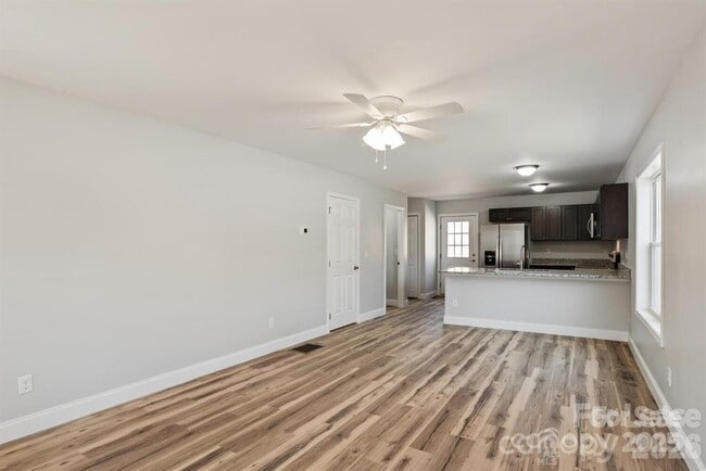 275 Quinn Hill Ln in Mars Hill, NC - Building Photo - Building Photo