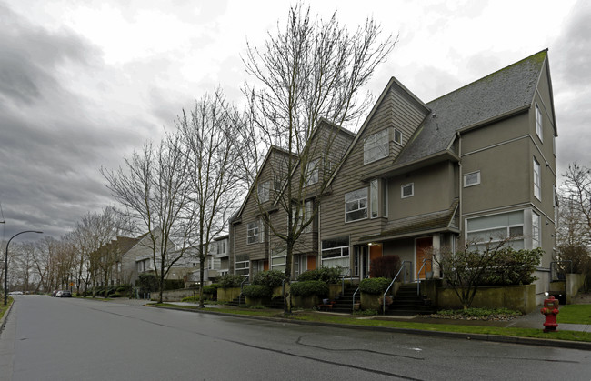 Captain`s Walk in Vancouver, BC - Building Photo - Primary Photo