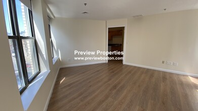 1126 Boylston St in Boston, MA - Building Photo - Building Photo