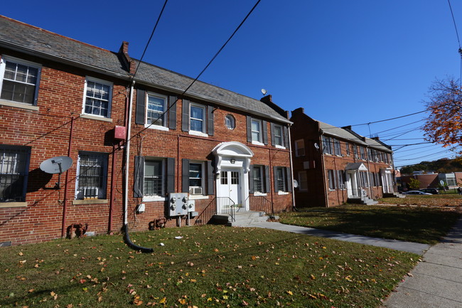 908 Quincy St Ne in Washington, DC - Building Photo - Building Photo