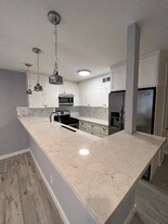 11669 Chenault St in Los Angeles, CA - Building Photo