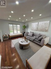 25 Goods Ln in Brantford, ON - Building Photo - Building Photo
