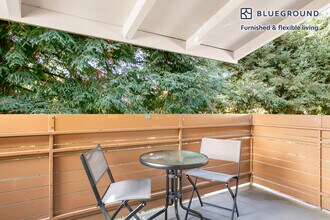 854 Jordan Ave in Los Altos, CA - Building Photo - Building Photo