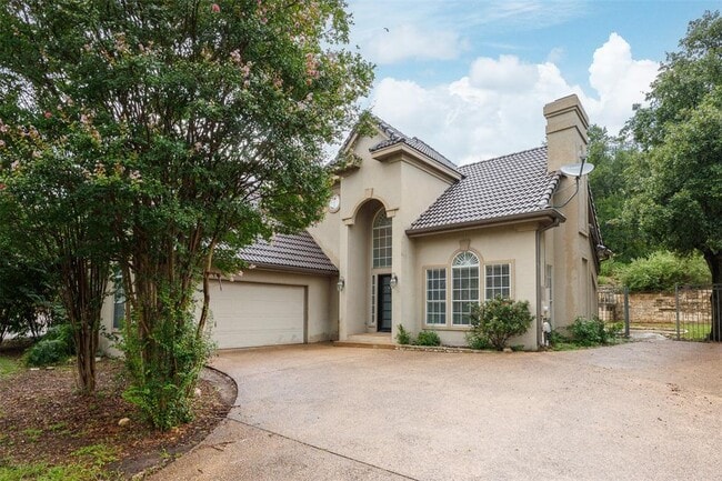 1604 Lakeway Blvd in Lakeway, TX - Building Photo - Building Photo