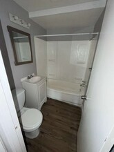 15112 Euclid Ave in East Cleveland, OH - Foto de edificio - Building Photo