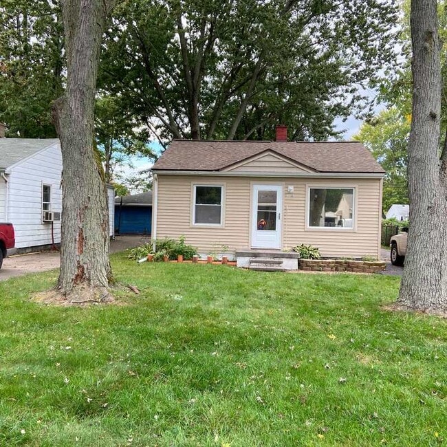 property at 15396 Buck St