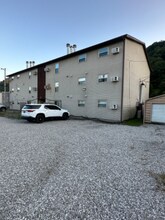 4920 Lancaster Ave in Charleston, WV - Building Photo - Building Photo