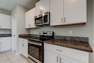 31592 Barrel Wave Way in Wesley Chapel, FL - Foto de edificio - Building Photo