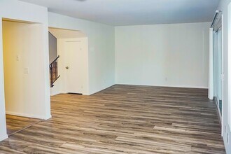 575 Otay Lakes Rd in Chula Vista, CA - Building Photo - Building Photo
