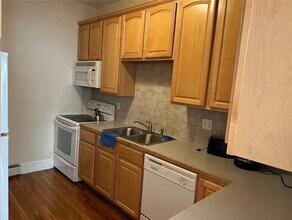 128 S Angell St in Providence, RI - Building Photo - Building Photo