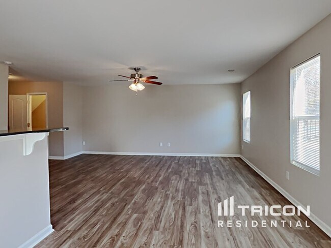 1912 Carpenter Cabin Dr in Charlotte, NC - Building Photo - Building Photo