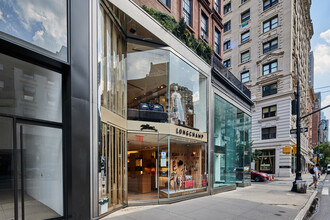 711 Madison Ave in New York, NY - Building Photo - Building Photo