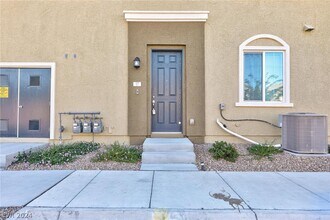 25 Barbara Ln-Unit -17 in Las Vegas, NV - Building Photo - Building Photo