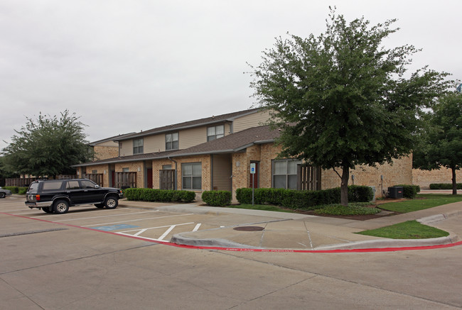 Roseland Townhomes in Dallas, TX - Building Photo - Building Photo