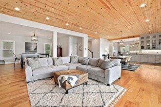 16217 AR-12 in Rogers, AR - Building Photo - Building Photo