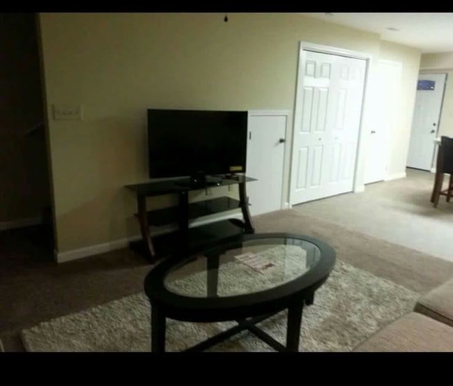 1717 Locust Ave in Fairmont, WV - Building Photo - Building Photo