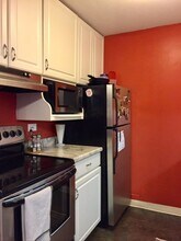 2740 N Pine Grove Ave in Chicago, IL - Building Photo - Building Photo