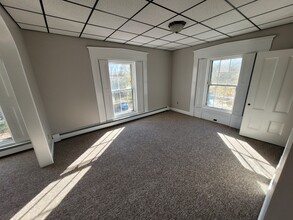 241 State St, Unit 3 in Bangor, ME - Building Photo - Building Photo