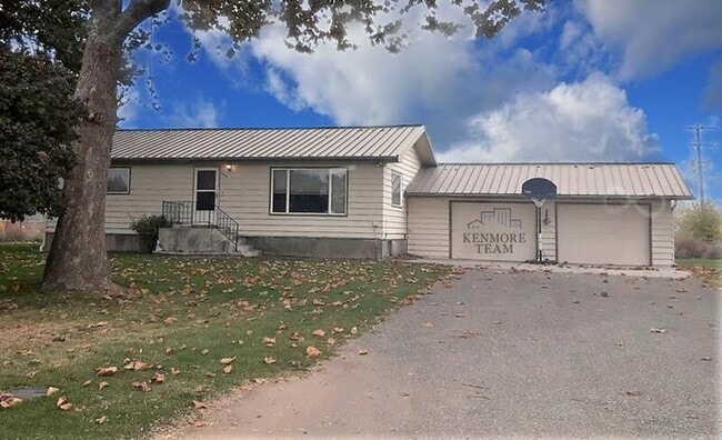 property at 4350 Elm Rd