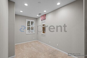 137 Burbank St in Hayward, CA - Building Photo - Building Photo