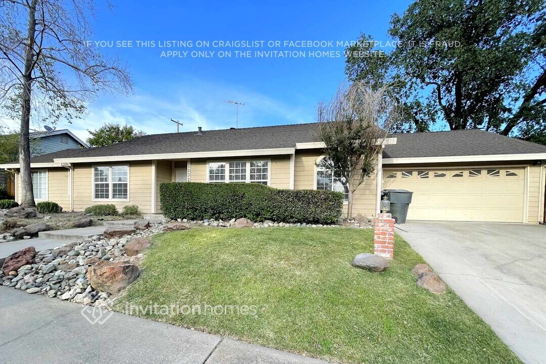 5232 Hickory Hill Ct in Fair Oaks, CA - Building Photo