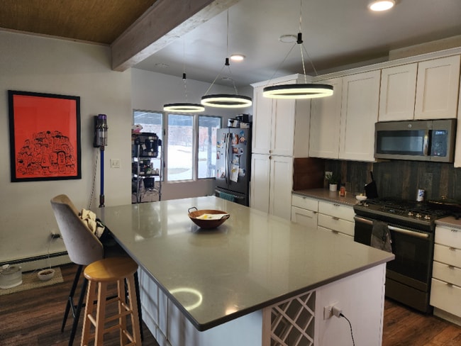 property at 1206 E Curtiss St