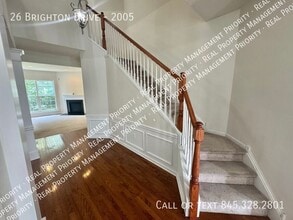 26 Brighton Dr in Newburgh, NY - Building Photo - Building Photo