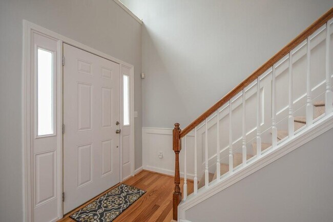 212 Ivy Glen Cir in Avondale Estates, GA - Building Photo - Building Photo