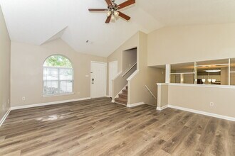 330 Brookside Dr in Mcdonough, GA - Building Photo - Building Photo