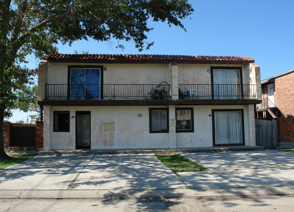 3501 Martinique Ave in Kenner, LA - Foto de edificio