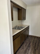 1716 D Ave NE in Cedar Rapids, IA - Building Photo - Building Photo