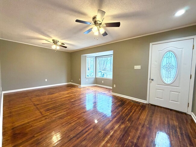 838 Potters Ln in Clarksville, TN - Building Photo - Building Photo