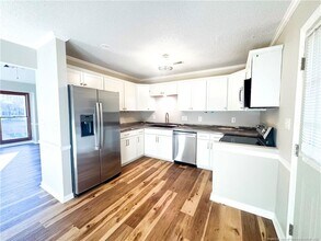 527 Coronation Dr in Fayetteville, NC - Building Photo - Building Photo