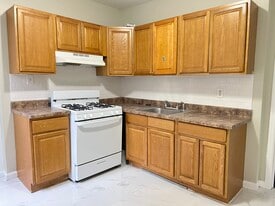 34 Vermont Ave, Unit 1