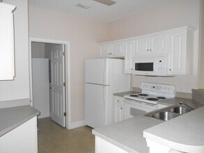 5030 Belleglen Ct in Myrtle Beach, SC - Building Photo - Building Photo