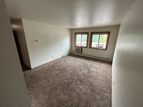 3825 Robert Pl in Stevens Point, WI - Building Photo - Building Photo