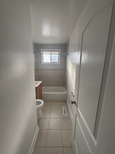 14311 Woodlawn Ave in Dolton, IL - Building Photo - Building Photo