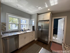 266 Lexington St, Unit 2 in Boston, MA - Building Photo - Building Photo