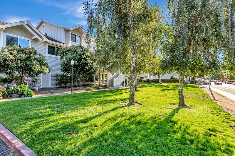 41 Grandview St in Santa Cruz, CA - Foto de edificio