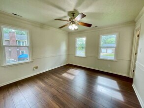 5704 Kindley Dr in Fayetteville, NC - Foto de edificio - Building Photo