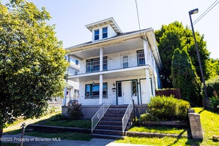 1314 Wyoming Ave in Scranton, PA - Building Photo
