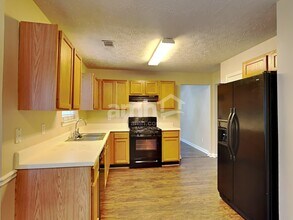 1215 Wilkes Crest Dr in Dacula, GA - Building Photo - Building Photo