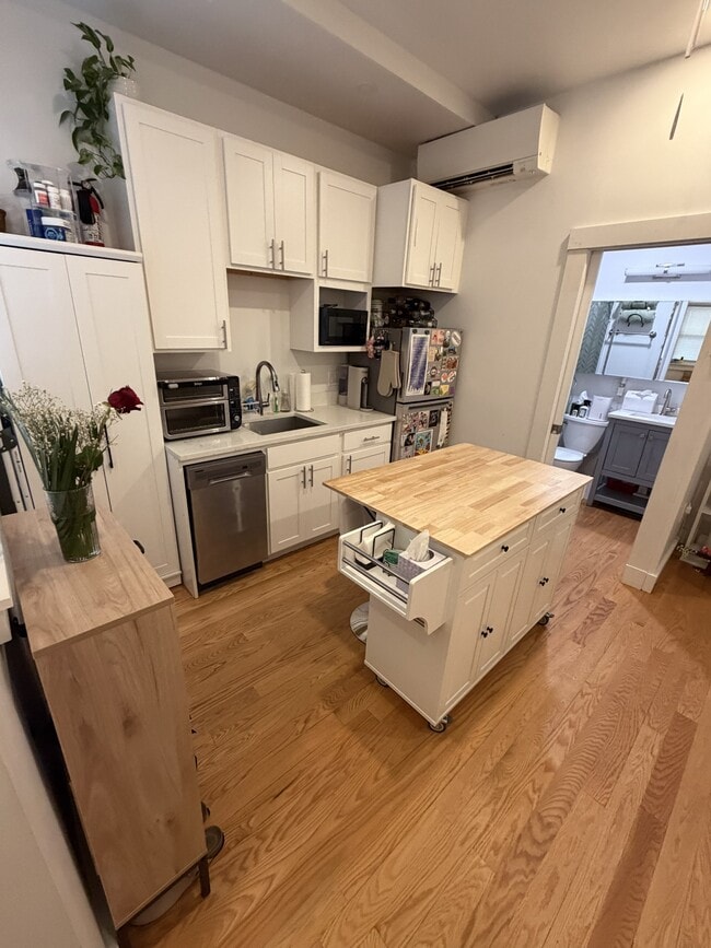 property at 31 Green St