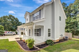 77 Crescent St in Newnan, GA - Building Photo - Building Photo