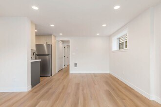 6721 24th Ave NW in Seattle, WA - Building Photo - Building Photo