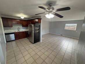 6804 S Wall St in Tampa, FL - Building Photo - Building Photo