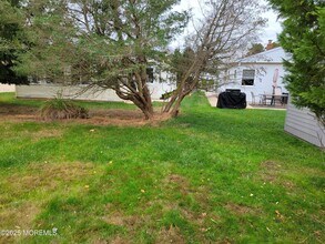 43 Rodhos St in Toms River, NJ - Building Photo - Building Photo
