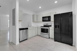 540 NE 5th Terrace in Florida City, FL - Building Photo - Building Photo